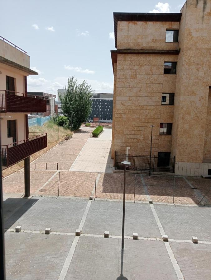 Jardines De La Muralla Free Parking Salamanca Exterior foto